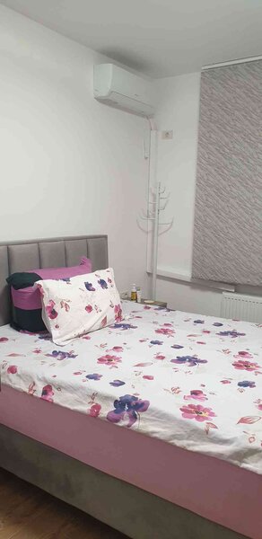 Berceni, Grand Arena, 2 camere, 2 parcari, 2 ac, mobilat, utilat, ocazie